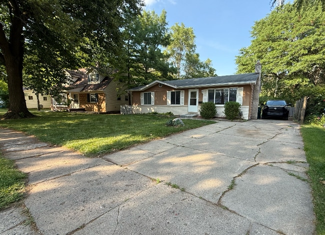 property at 3715 Stratford Ave
