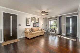 155 Village Dr in Redding, CA - Building Photo - Building Photo