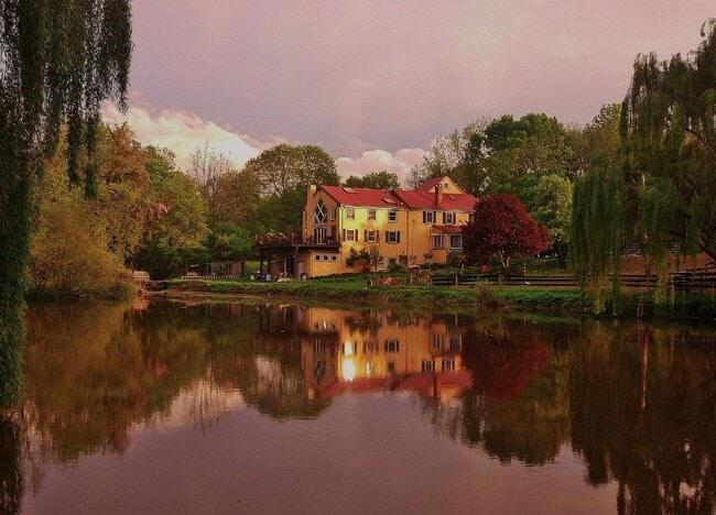 1310 Hollow Road, Unit LilyField Stable