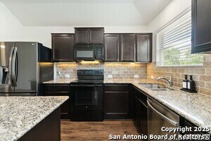 150 Meadow Path in New Braunfels, TX - Building Photo - Building Photo