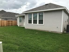 4702 Monarch Bend Ln in Rosenberg, TX - Building Photo - Building Photo