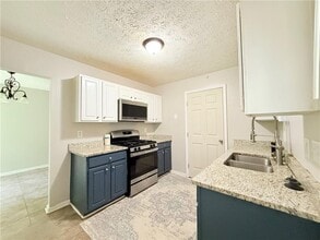 2787 Holly Berry Dr in Ellenwood, GA - Building Photo - Building Photo