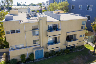 1251 Wellesley Ave in Los Angeles, CA - Building Photo - Building Photo