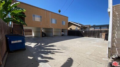 1037 3/4-1034 Irolo St in Los Angeles, CA - Building Photo - Building Photo