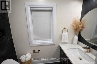 14 Portrush Trail in Brampton, ON - Building Photo - Building Photo