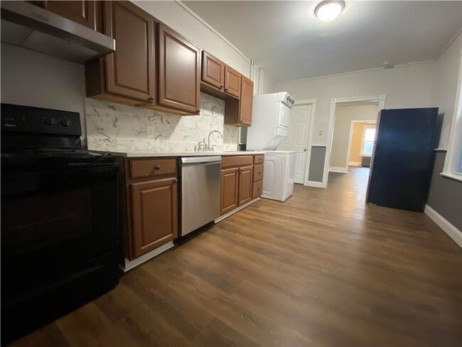 122 S Spruce St in Nazareth, PA - Building Photo - Building Photo