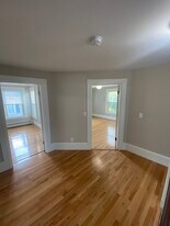 89 Sagamore St, Unit #2 in Manchester, NH - Building Photo