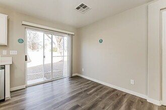 5954 Sleepy Fawn Dr in Las Vegas, NV - Building Photo - Building Photo