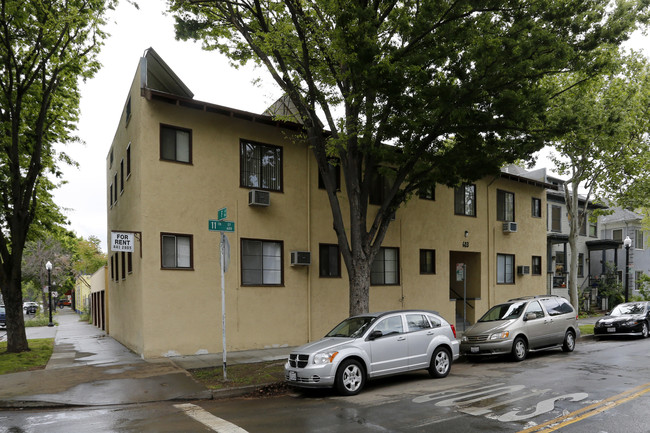 603 11th St in Sacramento, CA - Foto de edificio - Building Photo