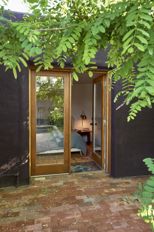 2861 Agua Fria St in Santa Fe, NM - Building Photo - Building Photo