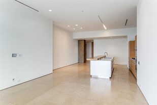 1717 Arts Plaza, Unit 2112 in Dallas, TX - Building Photo - Building Photo