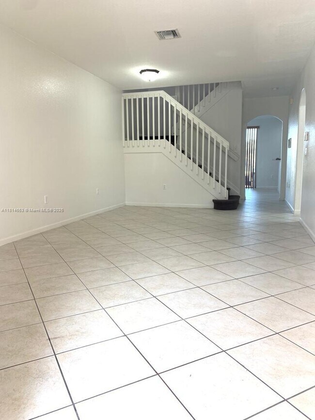 2635 SW 84th Ter in Miramar, FL - Building Photo - Building Photo