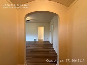 7134 N Albina Ave in Portland, OR - Building Photo - Building Photo