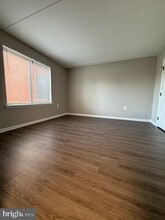 125 Clubhouse Dr SW in Leesburg, VA - Foto de edificio - Building Photo