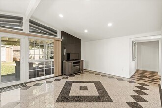 7957 Sale Ave in Los Angeles, CA - Building Photo - Building Photo