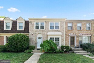 5510 La Cross Ct in Fairfax, VA - Building Photo