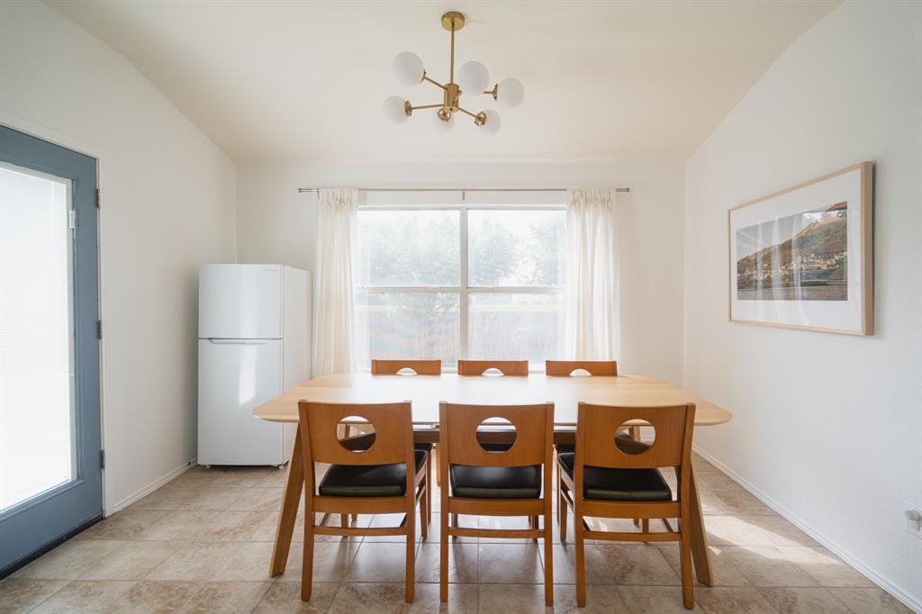 15821 Cadoz Dr in Austin, TX - Building Photo