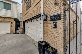 2527 Potomac Dr in Houston, TX - Building Photo - Building Photo