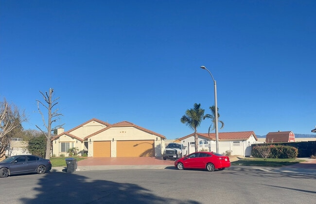 property at 11116 Meadowlark Ln