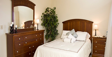Stone Hedge Village Townhouses in Farmington, NY - Foto de edificio - Interior Photo