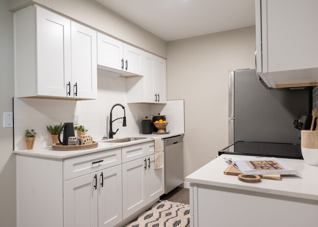 Highpoint Creek Apartments