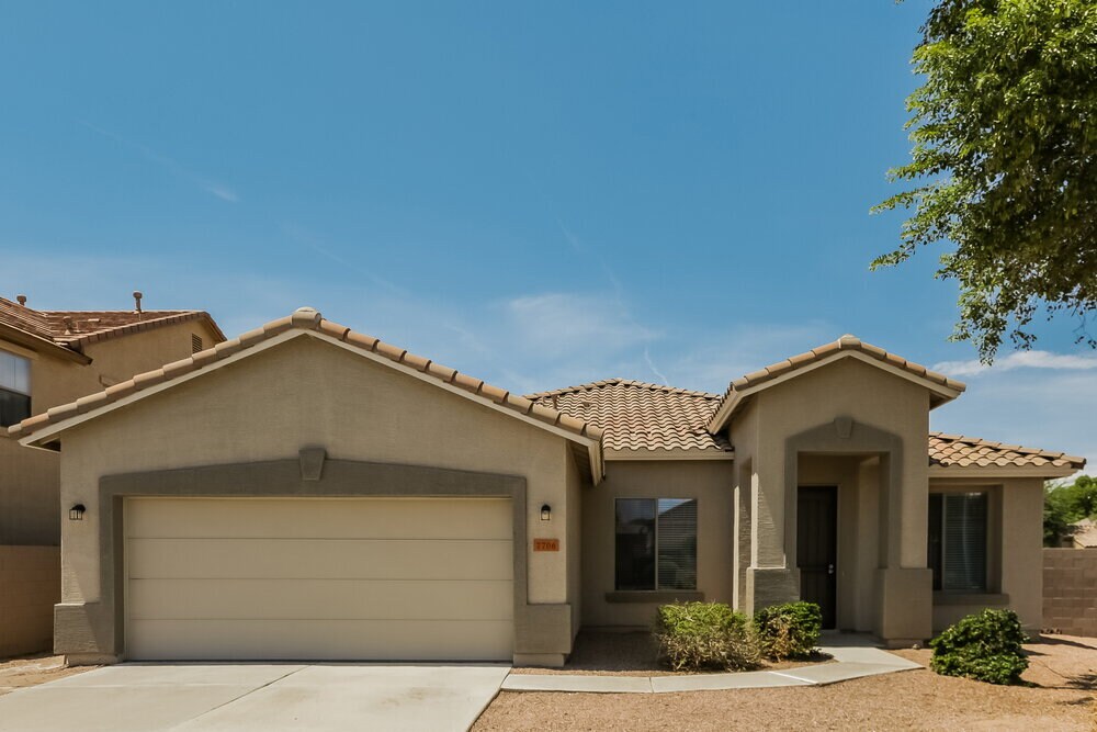 7706 S 71st Ave in Phoenix, AZ - Building Photo