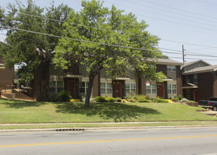 Marshall Apartments in Austin, TX - Building Photo - Building Photo