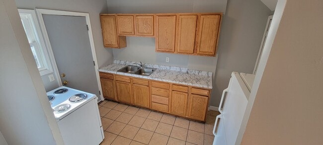 property at 1242 W Mullan Ave