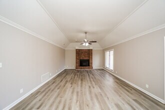 6404 Evergreen Dr in Southaven, MS - Foto de edificio - Building Photo