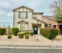 3708 E Kerry Ln in Phoenix, AZ - Building Photo