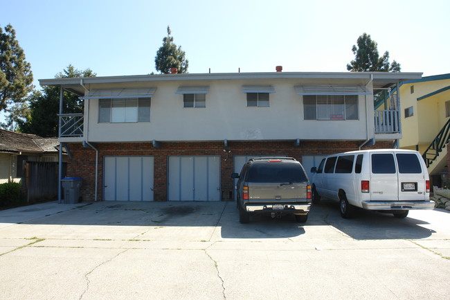 568 Hazel Dell Way in San Jose, CA - Building Photo - Building Photo