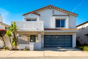 5207 Sealane Way in Oxnard, CA - Building Photo