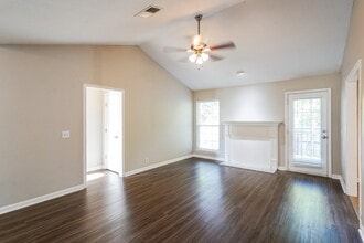 7313 Ole Nottingham Dr in Nashville, TN - Building Photo - Building Photo