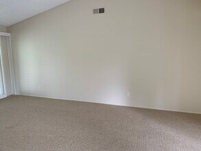 6130 Village 6 in Camarillo, CA - Building Photo - Building Photo