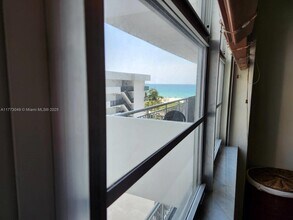 5825 Collins Ave in Miami Beach, FL - Building Photo - Building Photo
