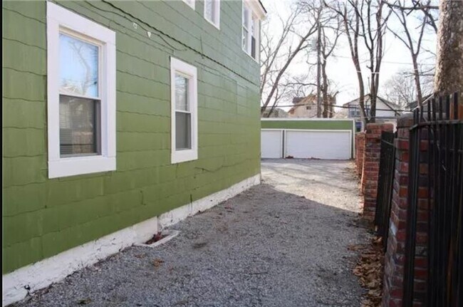 4616 Tracy Ave in Kansas City, MO - Building Photo - Building Photo