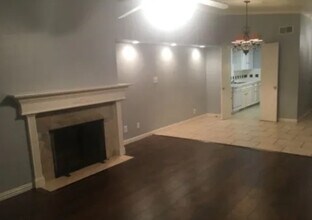 7942 Habersham Ln in Dallas, TX - Building Photo - Building Photo