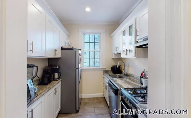 15 Glenville Ave in Boston, MA - Building Photo - Building Photo