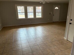 530 E Rebecca St in Fayetteville, AR - Building Photo - Building Photo