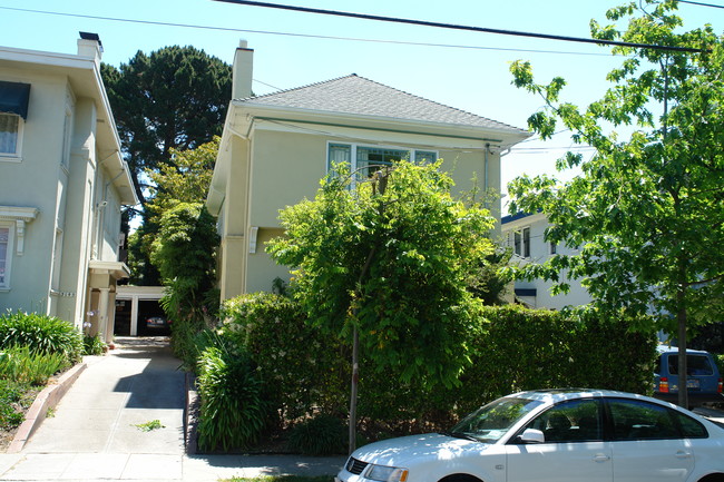 3147-3149 College Ave in Berkeley, CA - Foto de edificio - Building Photo