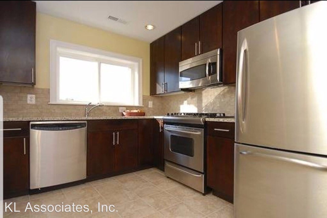 1901 Lincoln Rd NE in Washington, DC - Building Photo