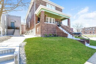 4370 Swan Ave in St. Louis, MO - Building Photo