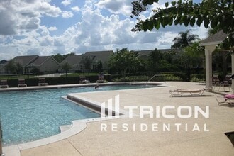 2336 Windcrest Lake Cir in Orlando, FL - Building Photo - Building Photo