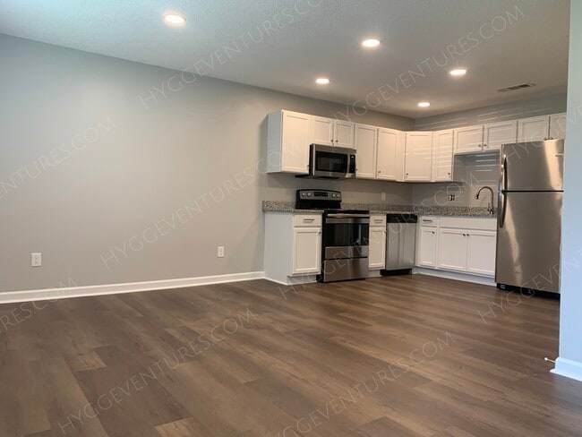 123 Evergreen Trl, Unit B in Cartersville, GA - Building Photo - Building Photo