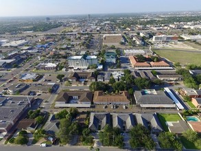 Uvalde 4-Plex in McAllen, TX - Building Photo - Building Photo