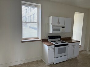 217 Allegheny St, Unit 217 Allegheny St in Hollidaysburg, PA - Foto de edificio - Building Photo