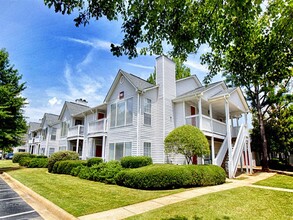 Rivermont Apartment Homes in Tuscaloosa, AL - Building Photo - Building Photo