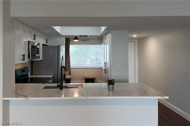 15171 Cedarwood Ln in Naples, FL - Building Photo - Building Photo