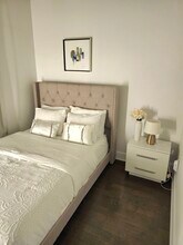 1045 Wellington Rue in Montréal, QC - Building Photo - Building Photo