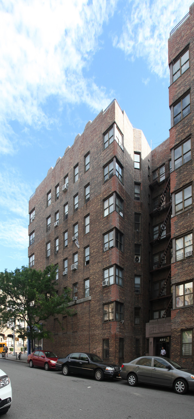 2539-2549 Amsterdam Ave in New York, NY - Building Photo - Building Photo